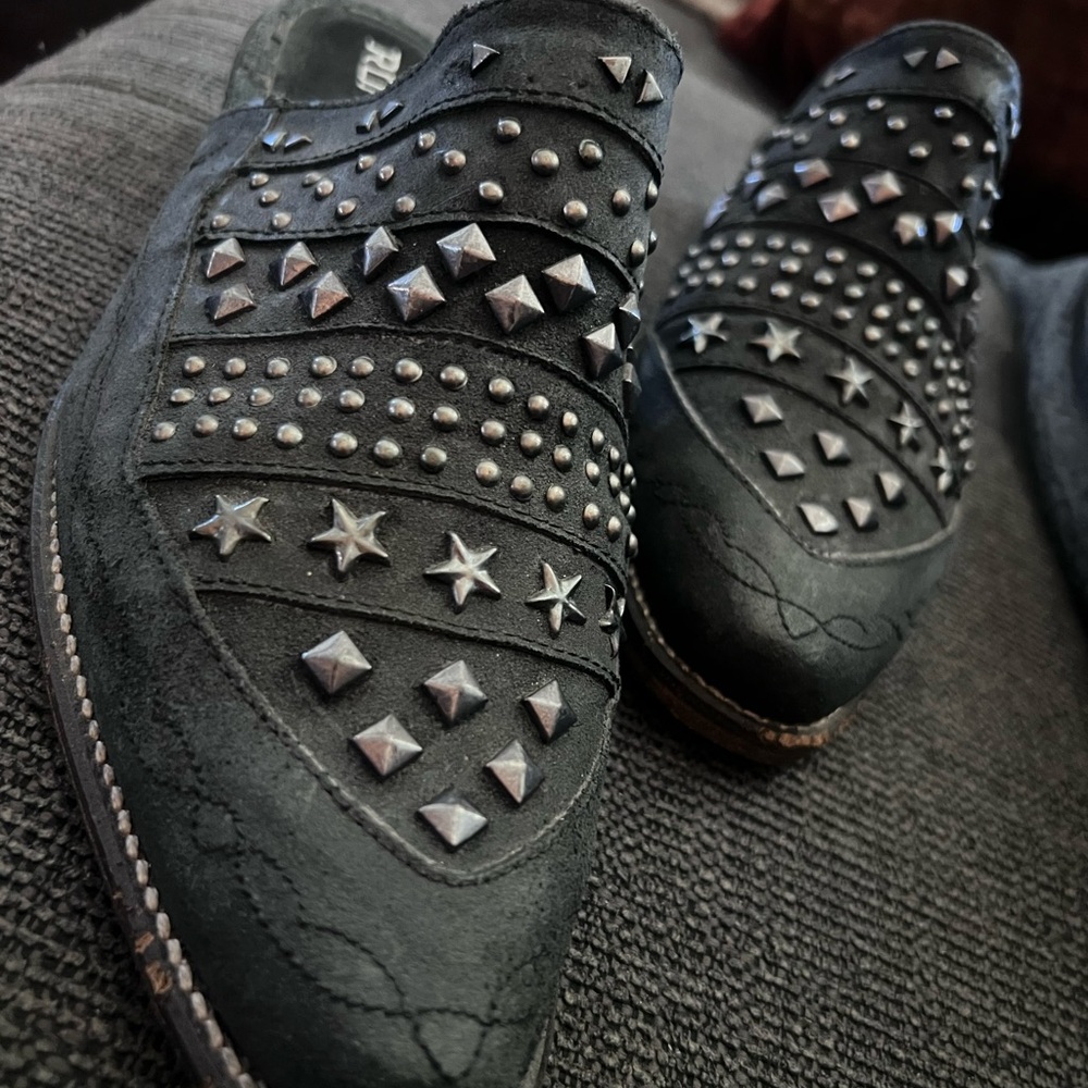Roper Black Star-Studded Mules